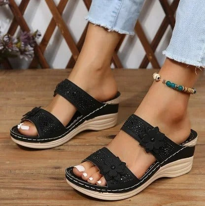 Retro sandals for women