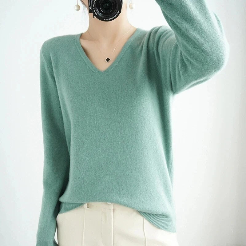 V-neck jumper